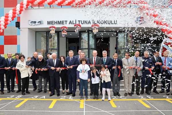 Tunalar Topluluğu sanatla eğitime katkısını sürdürdü